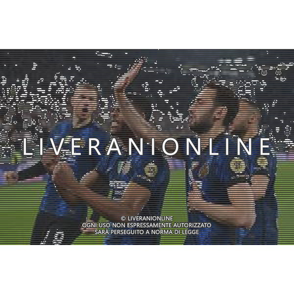 Torino 03.04.2022 Stadio Allianz Stadium ©Alessandro Falzone/Agenzia Aldo Liverani Juventus vs Inter Serie A Tim 2021/2022 Nella foto : Esultanza gol di Hakan Calhanoglu