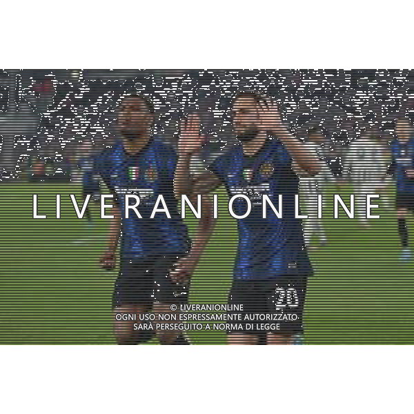 Torino 03.04.2022 Stadio Allianz Stadium ©Alessandro Falzone/Agenzia Aldo Liverani Juventus vs Inter Serie A Tim 2021/2022 Nella foto : Esultanza gol di Hakan Calhanoglu