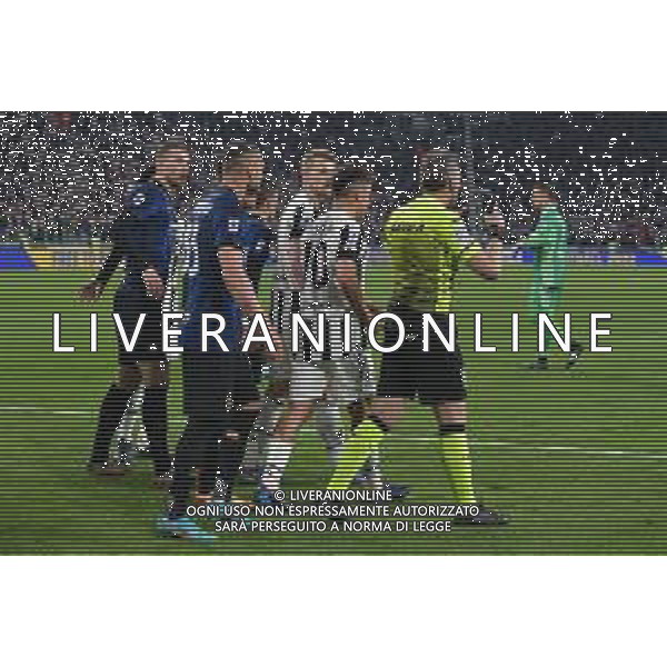 Torino 03.04.2022 Stadio Allianz Stadium ©Alessandro Falzone/Agenzia Aldo Liverani Juventus vs Inter Serie A Tim 2021/2022 Nella foto : Proteste nei confronti si Massimiliano Irrati
