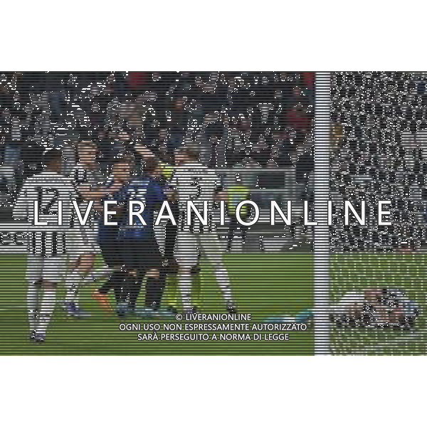 Torino 03.04.2022 Stadio Allianz Stadium ©Alessandro Falzone/Agenzia Aldo Liverani Juventus vs Inter Serie A Tim 2021/2022 Nella foto : Massimiliano Irrati annulla il gol respinto da Wojciech Szczesny