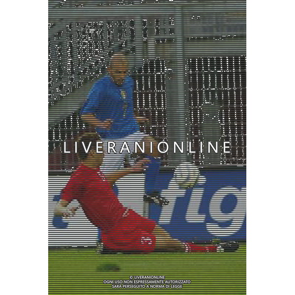 Rieti 11/10/2005 Italia-Moldova Under 21 nella foto: ROSINA-GOLOVATENCO foto Bellini / Ag.Aldo Liverani