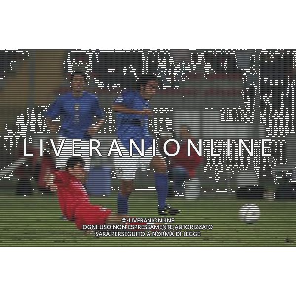 LECCE 12/10/2005 ITALIA-MOLDOVA NELLA FOTO BARONE FOTO AG ALDO LIVERANI