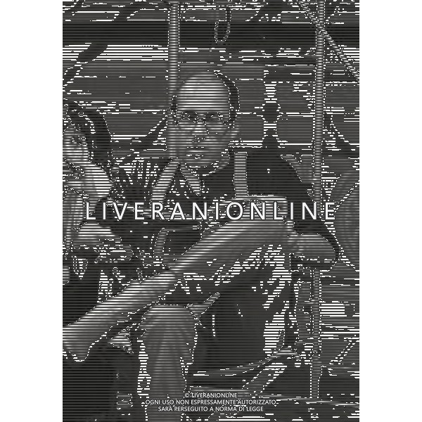 RETROSPETTIVA ADRIANO CELENTANO ATTORE CANTANTE  NELLA FOTO ADRIANO CELENTANO CON DEBRA FEUER NELL\'ANNO 1984 A ROMA SUL SET DEL FILM “IL BURBERO“ AG ALDO LIVERANI SAS  