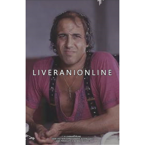 RETROSPETTIVA ADRIANO CELENTANO ATTORE CANTANTE NELLA FOTO ADRIANO CELENTANO NELL\'ANNO 1982 AG ALDO LIVERANI SAS