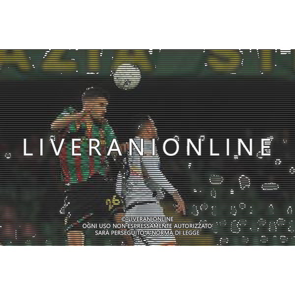 Ternana vs Lecce Campionato Serie B - 33 Giornata Stadio Libero Liberati - Terni 05-04-2022 nella foto Bogdan e Gargiulo ©Federico Gaetano/AGENZIA ALDO LIVERANI SAS