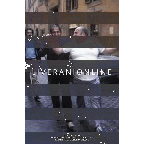 RETROSPETTIVA ADRIANO CELENTANO ATTORE CANTANTE  NELLA FOTO ADRIANO CELENTANO NELL\'ANNO 1985 SUL SET DEL FILM“ JOAN LUI“ A ROMA AG ALDO LIVERANI SAS 
