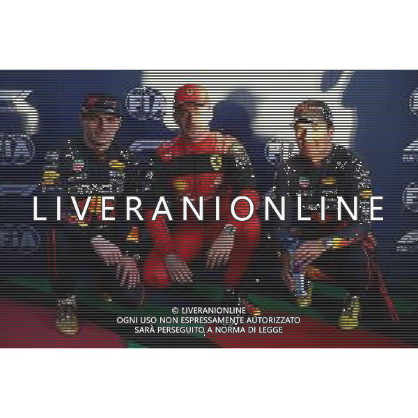 Pole for Charles Leclerc (MON) Ferrari, 2nd for Max Verstappen (NLD) Red Bull Racing RB18 and 3rd for Sergio Perez (MEX) Red Bull Racing. 09.04.2022. Formula 1 World Championship, Rd 3, Australian Grand Prix, Albert Park, Melbourne, Australia, Qualifying Day. - www.xpbimages.com, EMail: requests@xpbimages.com ¬© Copyright: Batchelor / XPB Images/AGENZIA ALDO LIVERANI SAS - ITALY ONLY EDITORIAL USE ONLY