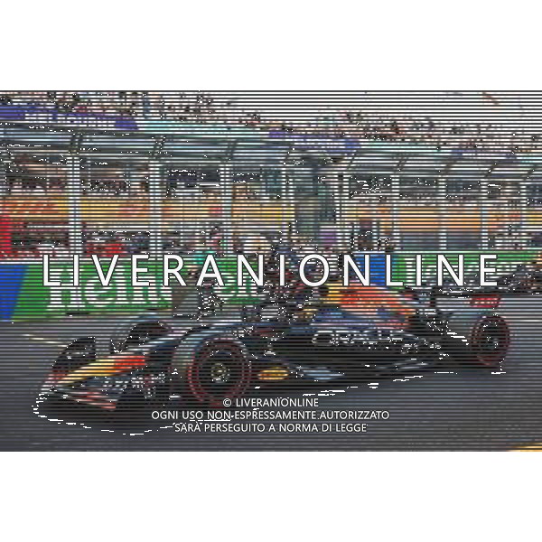 Max Verstappen (NLD) Red Bull Racing RB18 in qualifying parc ferme. 09.04.2022. Formula 1 World Championship, Rd 3, Australian Grand Prix, Albert Park, Melbourne, Australia, Qualifying Day. - www.xpbimages.com, EMail: requests@xpbimages.com © Copyright: Bearne / XPB Images/AGENZIA ALDO LIVERANI SAS - ITALY ONLY EDITORIAL USE ONLY
