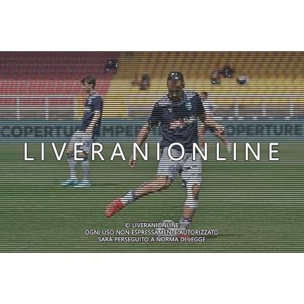 Emmanuele Mastrodonato/LMedia - US Lecce vs SPAL - Italian soccer Serie B match 2021/2022 April 09 2022 - Stadio Via del Mare Lecce, Italy US Lecce vs SPAL Photo showing: Marco Mancosu (Spal) riscaldamento nel prepartita @Emmanuele Mastrodonato/LiveMedia /AGENZIA ALDO LIVERANI SAS