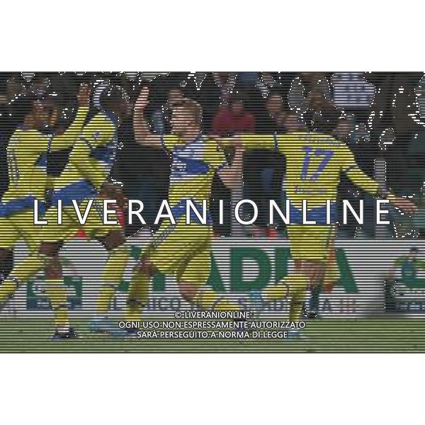 9-4-2022. Cagliari Calcio - Juventus F:C. 32° giornata Serie A 2021/2022. Italia, Sardegna, Cagliari, stadio Unipol Domus. Salvatore Moi/Aldo Liverani s.a.s.. Nella foto: Gol della Juventus in trasferta contro Cagliari allo stadio Unipol Domus di Cagliari. Segna:Matthijs de Ligt Juventus - Esultanza ©MOI/AGENZIA ALDO LIVERANI SAS