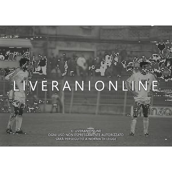 17-12-1989 CREMONA-CAMPIONATO DI CALCIO SERIE A CREMONESE-BARI 0-2 NELLA FOTO JOAO PAULO E PIETRO MAIELLARO AG ALDO LIVERANI SAS