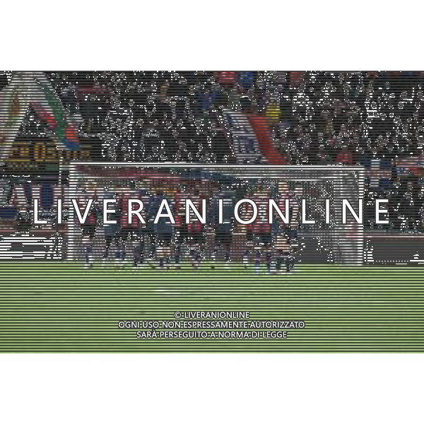 BOLOGNA - SAMPDORIA CAMPIONATO CALCIO SERIE A TIM 11.04.2022 NELLA FOTO ESULTANZA SOTTO LA CURVA A FINE PARTITA DEI GIOCATORI DEL BOLOGNA ©VILLANI/AGENZIA ALDO LIVERANI SAS