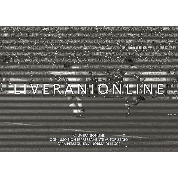 31-10-1982 VARESE CAMPIONATO DI CALCIO SERIE B VARESE-MILAN 0-0 NELLA FOTO ALBERICO EVANI E LUCA MATTEI AG ALDO LIVERANI SAS