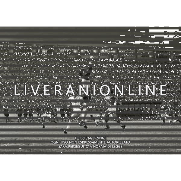 31-10-1982 VARESE CAMPIONATO DI CALCIO SERIE B VARESE-MILAN 0-0 NELLA FOTO PARATA MICHELANGELO RAMPULLA AG ALDO LIVERANI SAS