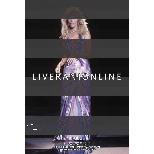 RETROSPETTIVA AMANDA LEAR CANTANTE NELLA FOTO ALLA CONDUZIONE DEL VARIETA\' TELEVISIVO \'PREMIATISSIMA\' A MILANO NEL 1982 ©Archivio Giovanni Liverani/AGENZIA ALDO LIVERANI SAS