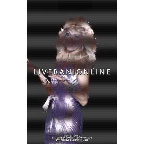 RETROSPETTIVA AMANDA LEAR CANTANTE NELLA FOTO ALLA CONDUZIONE DEL VARIETA\' TELEVISIVO \'PREMIATISSIMA\' A MILANO NEL 1982 ©Archivio Giovanni Liverani/AGENZIA ALDO LIVERANI SAS