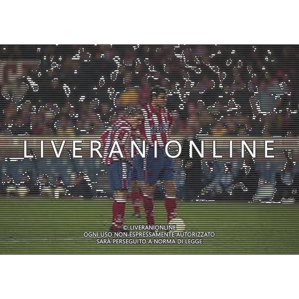 10-01-1998 MADRID-CAMPIONATO DI CALCIO LIGA SPAGNOLA ATLETICO MADRID-REAL MADRID NELLA FOTO CHRISTIAN VIERI -JUNINHO AG ALDO LIVERANI SAS