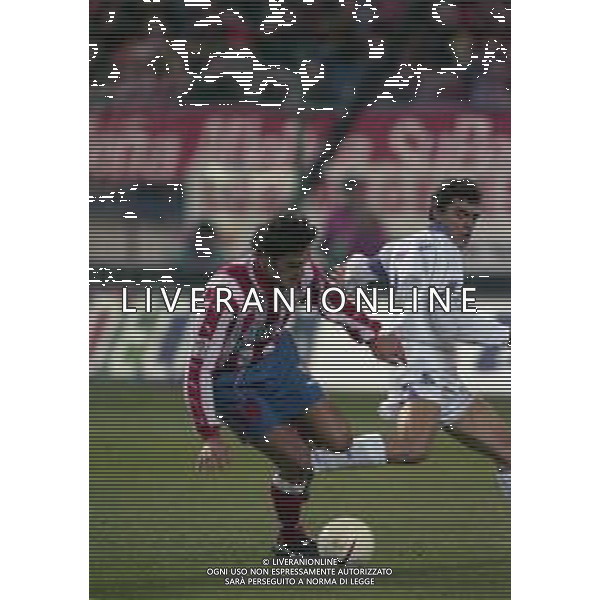 10-01-1998 MADRID-CAMPIONATO DI CALCIO LIGA SPAGNOLA ATLETICO MADRID-REAL MADRID NELLA FOTO KIKO-MANUEL SANCHIS AG ALDO LIVERANI SAS