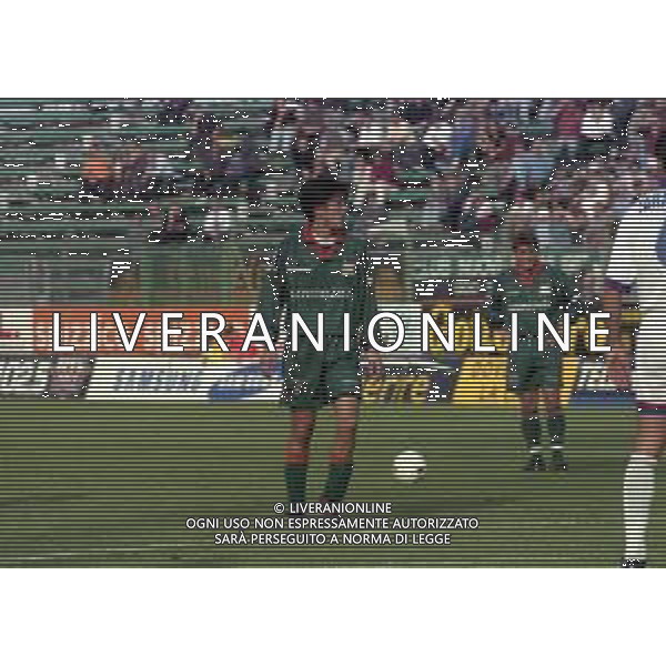 30-10-1999 VENEZIA CAMPIONATO DI CALCIO SERIE A VENEZIA-BOLOGNA 0-1 NELLA FOTO HIROSHI NANAMI AG ALDO LIVERANI SAS