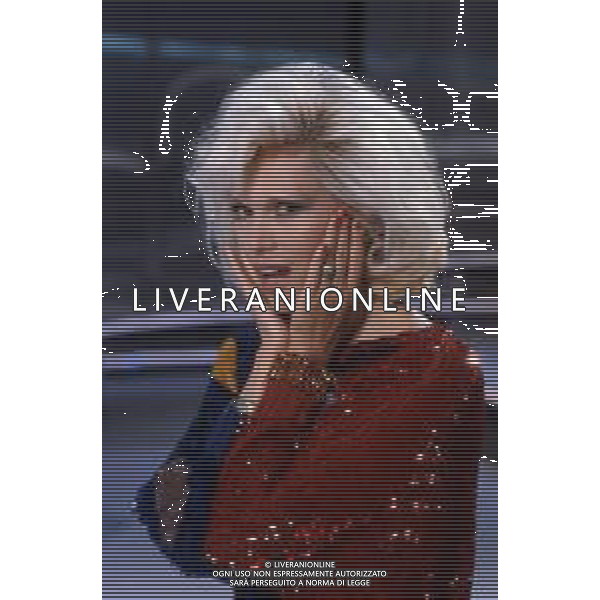 RETROSPETTIVA AMANDA LEAR CANTANTE E ATTRICE NELLA FOTO NEL PROGRAMMA TELEVISIVO \'W LE DONNE\' A MILANO NEL 1984 ©Archivio Giovanni Liverani/AGENZIA ALDO LIVERANI SAS