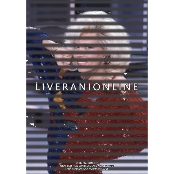 RETROSPETTIVA AMANDA LEAR CANTANTE E ATTRICE NELLA FOTO NEL PROGRAMMA TELEVISIVO \'W LE DONNE\' A MILANO NEL 1984 ©Archivio Giovanni Liverani/AGENZIA ALDO LIVERANI SAS