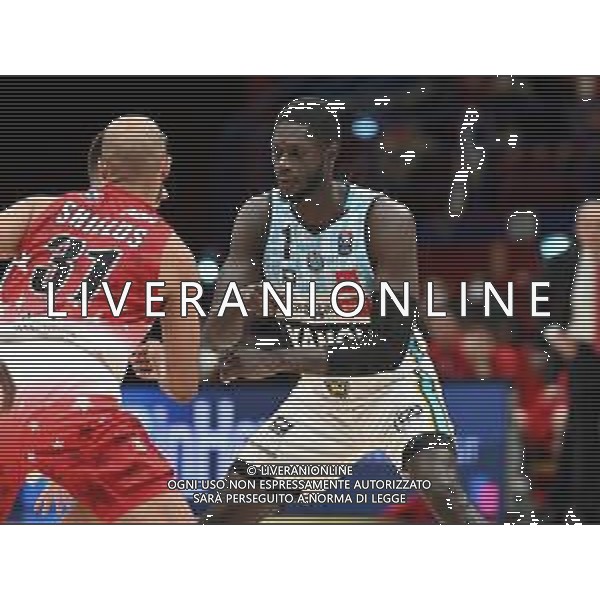 ¬© TVRG Pape Malik Dime (Vanoli Cremona) AX Armani Exchange Milano vs Vanoli Basket Cremona Campionato Serie A UnipolSai - 16a giornata regular season Assago (MI) 13-04-2022 Mediolanum Forum foto Roberto Garavaglia/ag. Aldo Liverani sas/AGENZIA ALDO LIVERANI SAS