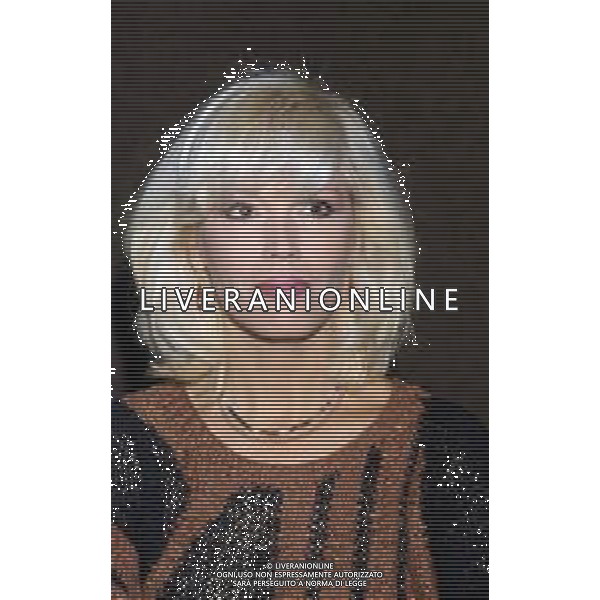 RETROSPETTIVA AMANDA LEAR CANTANTE E ATTRICE NELLA FOTO ALLA PRESENTAZIONE DEL PROGRAMMA TELEVISIVO \'W LE DONNE\' A MILANO NEL 1985 ©Archivio Giovanni Liverani/AGENZIA ALDO LIVERANI SAS