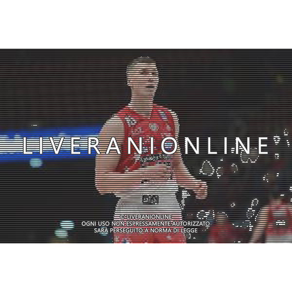 ¬© TVRG Kaleb Tarczewski (Olimpia Milano) AX Armani Exchange Milano vs Vanoli Basket Cremona Campionato Serie A UnipolSai - 16a giornata regular season Assago (MI) 13-04-2022 Mediolanum Forum foto Roberto Garavaglia/ag. Aldo Liverani sas/AGENZIA ALDO LIVERANI SAS