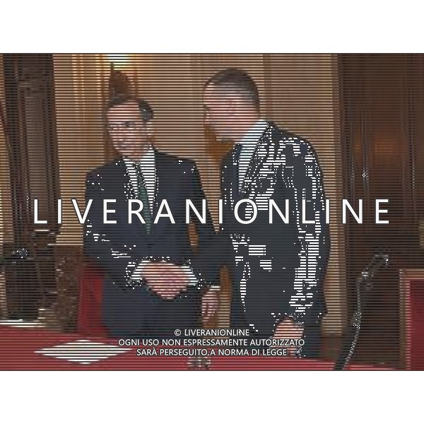 © TVRG Insieme per l\'Ucraina nella foto Giuseppe Sala SX e Andrij Shevchenko DX Milano 14-04-2022 Presso la Sala Alessi di Palazzo Marino conferenza stampa di presentazione dell\'iniziativa Insieme per l\'Ucraina, presenti il sindaco di Milano Giuseppe Sala e l\'ex calciatore ucraino Andrij Shevchenko foto Roberto Garavaglia/ag. Aldo Liverani sas