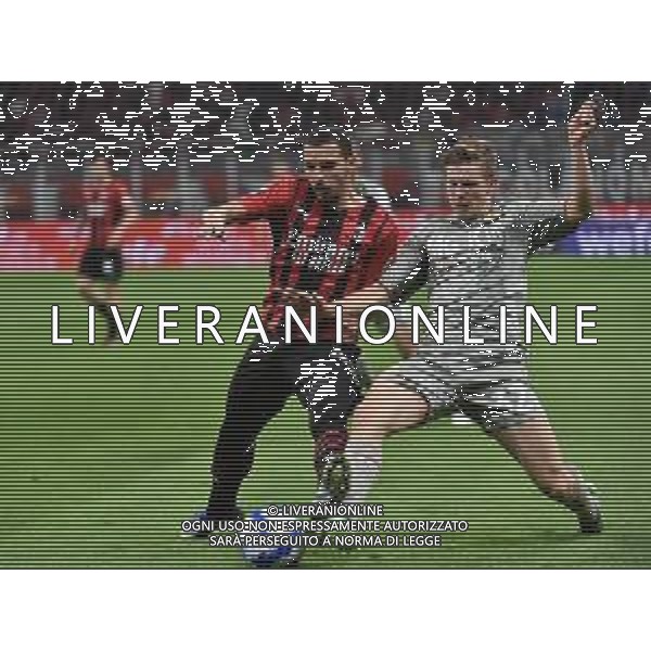 Ismael Bennacer (Milan) e Morten Frendrup (Genoa) Milan vs Genoa Campionato Serie A TIM - 33a giornata Milano 15-04-2022 Stadio Giuseppe Meazza - San Siro foto Roberto Garavaglia/ag. Aldo Liverani sas/AGENZIA ALDO LIVERANI SAS