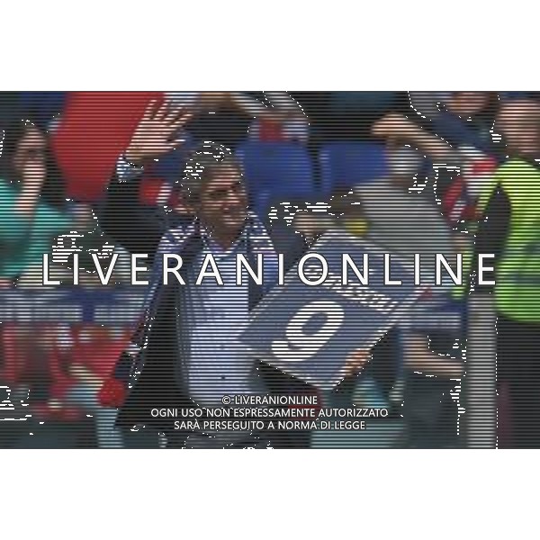 16-4-2022. Cagliari Calcio-Sassuolo Calcio 33° giornata Serie A 2021/2022. Italia, Sardegna, Cagliari, stadio Unipol Domus. Salvatore Moi/Aldo Liverani s.a.s.. Nella foto: Ex calciarore del Cagliari, Enzo Francescoli uruguaiano. ©MOI/AGENZIA ALDO LIVERANI SAS