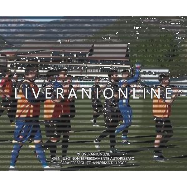 SUDTIROL - PADOVA CAMPIONATO CALCIO SERIE C LEGA PRO 16.04.2022 NELLA FOTO I GIOCATORI DEL PADOVA A FINE GARA SOTTO LA CURVA DEI TIFOSI ©SANTANDREA/AGENZIA ALDO LIVERANI SAS