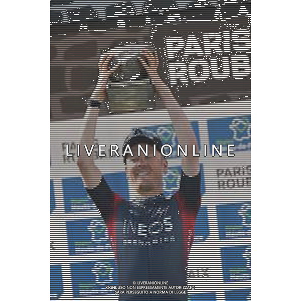 17-04-2022 Paris - Roubaix; 2022, Ineos - Grenadiers; Van Baarle, Dylan; Roubaix; ©SIROTTI/AGENZIA ALDO LIVERANI SAS