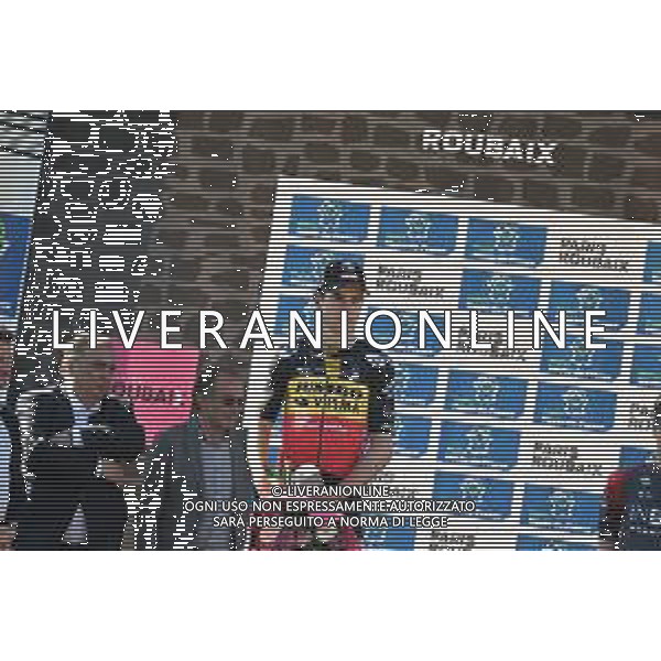 17-04-2022 Paris - Roubaix; 2022, Jumbo - Visma; Van Aert, Wout; Roubaix; ©SIROTTI/AGENZIA ALDO LIVERANI SAS