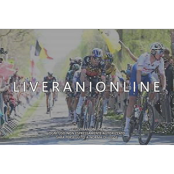 17-04-2022 Paris - Roubaix; 2022, Totalenergie; 2022, Jumbo - Visma; Terpstra, Niki; Van Aert, Wout; Arenberg; ©SIROTTI/AGENZIA ALDO LIVERANI SAS