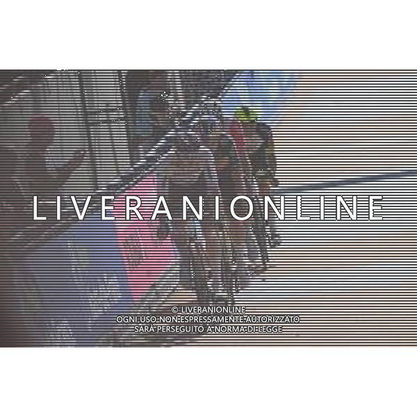 17-04-2022 Paris - Roubaix; 2022, Bahrain - Victorious; Mohoric, Matej; Van Aert, Wout; Roubaix; ©SIROTTI/AGENZIA ALDO LIVERANI SAS