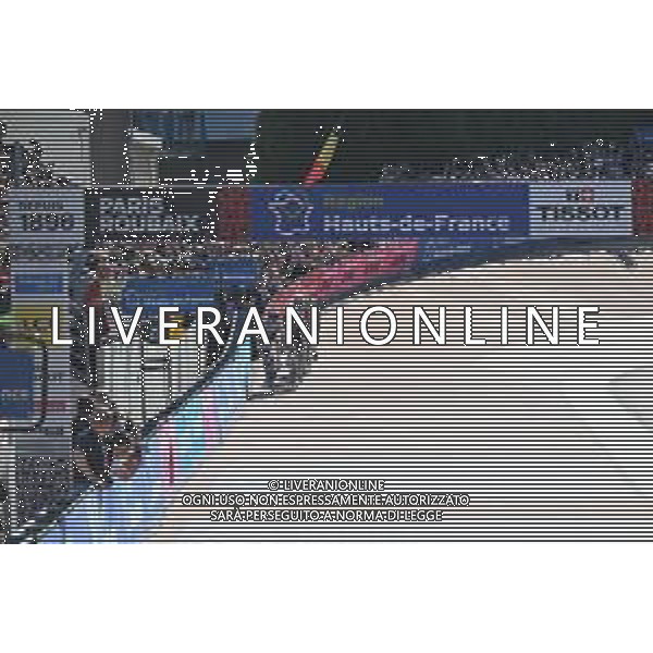 17-04-2022 Paris - Roubaix; 2022, Bahrain - Victorious; Mohoric, Matej; Van Aert, Wout; Roubaix; ©SIROTTI/AGENZIA ALDO LIVERANI SAS