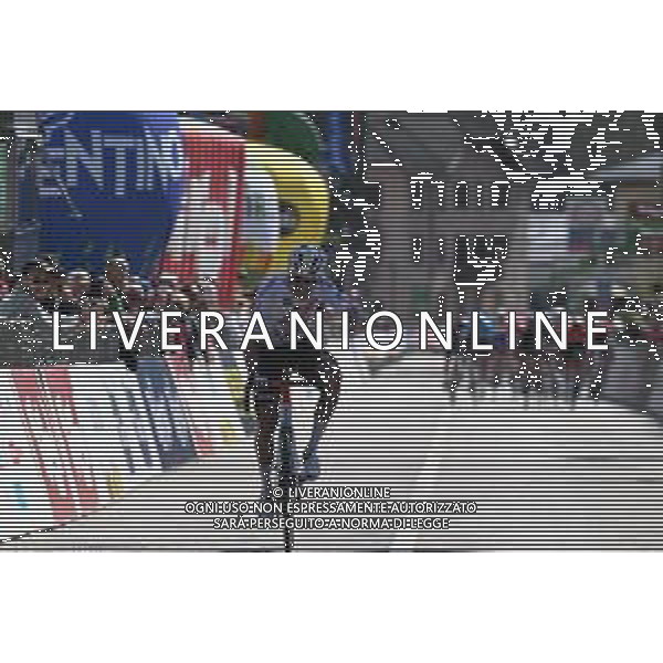 18-04-2022 Tour Of The Alps; Tappa 01 Cles - Fiera Di Primiero; 2022, Ag2r - Citroen; Bouchard, Geoffrey; Fiera Di Primiero; ©SIROTTI/AGENZIA ALDO LIVERANI SAS