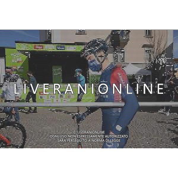 18-04-2022 Tour Of The Alps; Tappa 01 Cles - Fiera Di Primiero; 2022, Ineos - Grenadiers; Porte, Richie; Cles; ©SIROTTI/AGENZIA ALDO LIVERANI SAS