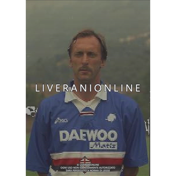 1998 PRIMI PIANI ROSA GIOCATORI SAMPDORIA CALCIO NELLA FOTO MARCO DOMENICHINI ALLENATORE IN SECONDA SAMPDORIA CALCIO AG ALDO LIVERANI SAS