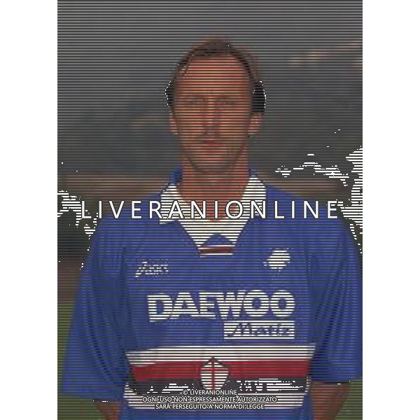 1998 PRIMI PIANI ROSA GIOCATORI SAMPDORIA CALCIO NELLA FOTO MARCO DOMENICHINI ALLENATORE IN SECONDA SAMPDORIA CALCIO AG ALDO LIVERANI SAS