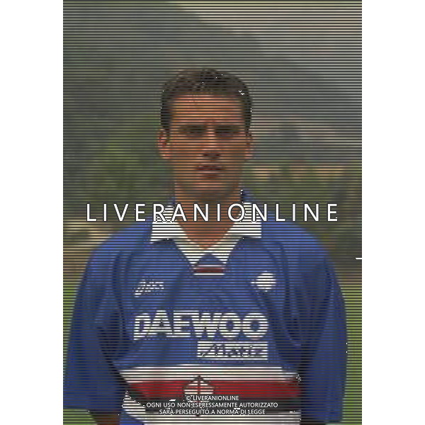 1998 PRIMI PIANI ROSA GIOCATORI SAMPDORIA CALCIO NELLA FOTO VINCENZO MONTELLA AG ALDO LIVERANI SAS