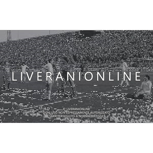 17-01-1982 FIRENZE CAMPIONATO DI CALCIO DI SERIE A FIORENTINA-CAGLIARI 1-1 NELLA FOTO DOPO GOAL LUIGI SACCHETTI AG ALDO LIVERANI SAS