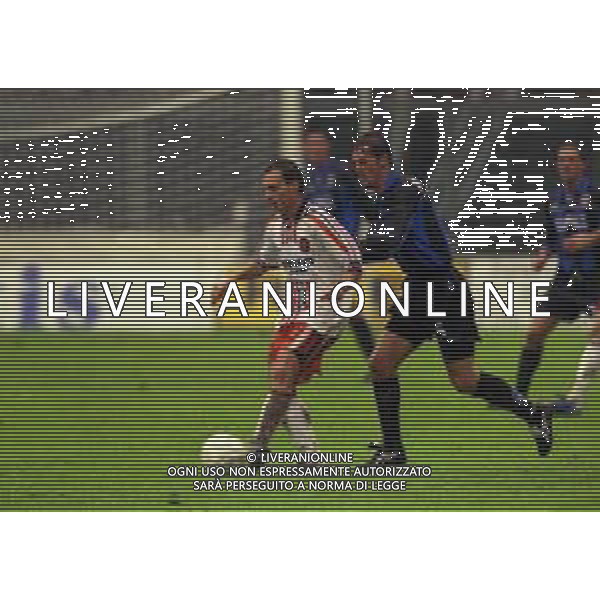 24-10-1999 BERGAMO CAMPIONATO DI CALCIO SERIE B ATALANTA-PISTOIESE 3-1 NELLA FOTO AZIONE DI GIOCO AG ALDO LIVERANI SAS