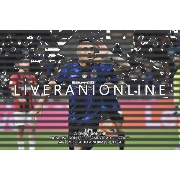 Lautaro Martinez (Inter) esulta dopo il gol del 2 a 0 Inter vs Milan Coppa Italia Frecciarossa - semifinale gara di ritorno Milano 19-04-2022 Stadio Giuseppe Meazza - San Siro foto Roberto Garavaglia/ag. Aldo Liverani sas /AGENZIA ALDO LIVERANI SAS
