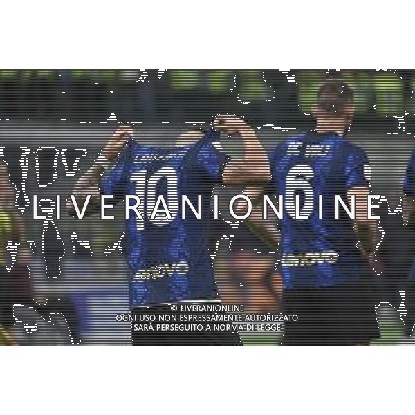 Lautaro Martinez (Inter) esulta dopo il gol del 2 a 0 Inter vs Milan Coppa Italia Frecciarossa - semifinale gara di ritorno Milano 19-04-2022 Stadio Giuseppe Meazza - San Siro foto Roberto Garavaglia/ag. Aldo Liverani sas /AGENZIA ALDO LIVERANI SAS