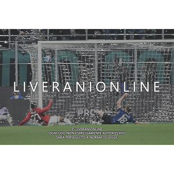Robin Gosens (Inter) segna il gol del 3 a 0 Inter vs Milan Coppa Italia Frecciarossa - semifinale gara di ritorno Milano 19-04-2022 Stadio Giuseppe Meazza - San Siro foto Roberto Garavaglia/ag. Aldo Liverani sas /AGENZIA ALDO LIVERANI SAS