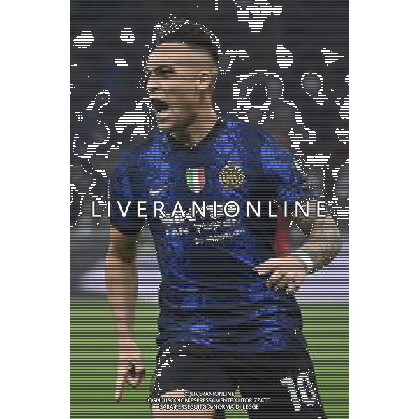 Lautaro Martinez (Inter) esulta dopo il gol dell\'1 a 0 Inter vs Milan Coppa Italia Frecciarossa - semifinale gara di ritorno Milano 19-04-2022 Stadio Giuseppe Meazza - San Siro foto Roberto Garavaglia/ag. Aldo Liverani sas /AGENZIA ALDO LIVERANI SAS