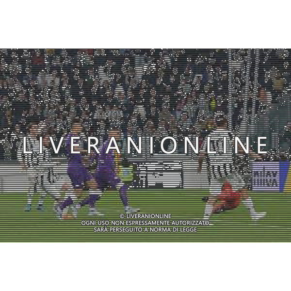 Torino 10.02.2022 Stadio Allianz Stadium ©Alessandro Falzone/Agenzia Aldo Liverani Juventus vs Fiorentina Semifinale di Coppa Italia Frecciarossa 2021/2022 Nella foto : IL GOL ANNULLATO A ADRIEN RABIOT ©FALZONE/AGENZIA ALDO LIVERANI SAS