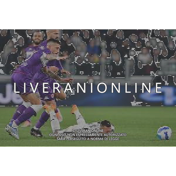 Torino 10.02.2022 Stadio Allianz Stadium ©Alessandro Falzone/Agenzia Aldo Liverani Juventus vs Fiorentina Semifinale di Coppa Italia Frecciarossa 2021/2022 Nella foto : Federico Bernardeschi - Cristiano Biraghi ©Falzone/AGENZIA ALDO LIVERANI SAS